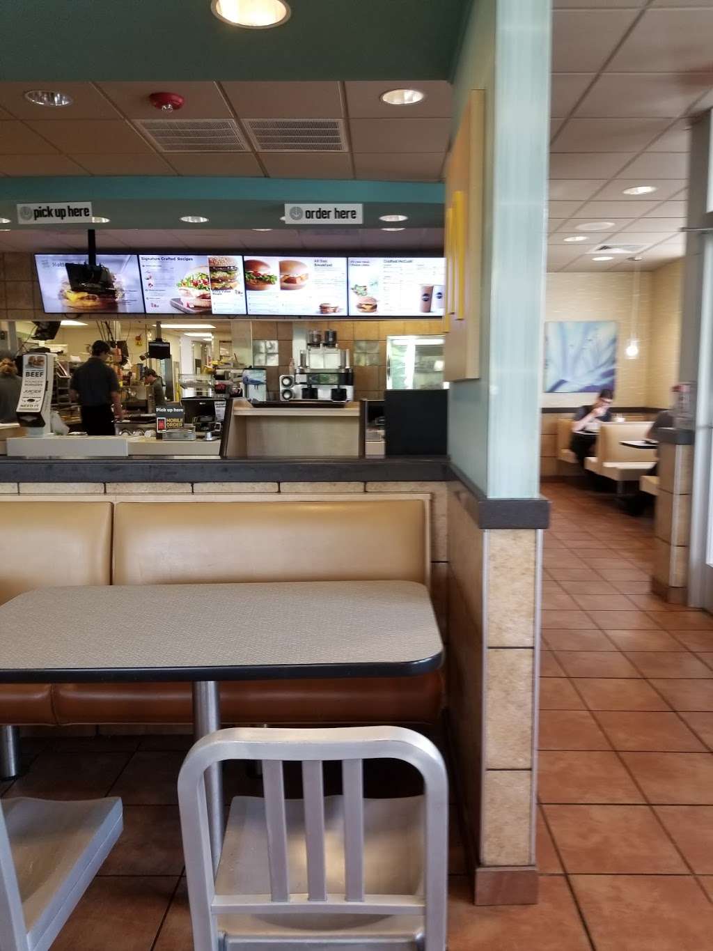 McDonalds | 1136 E Veterans Hwy, Jackson, NJ 08527, USA | Phone: (732) 364-1055