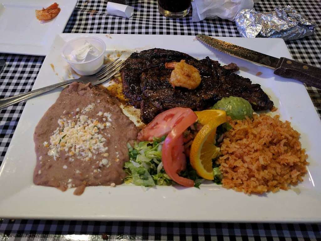 Asada Grill & Cantina | 216 S Broad St, Griffith, IN 46319 | Phone: (219) 934-0400