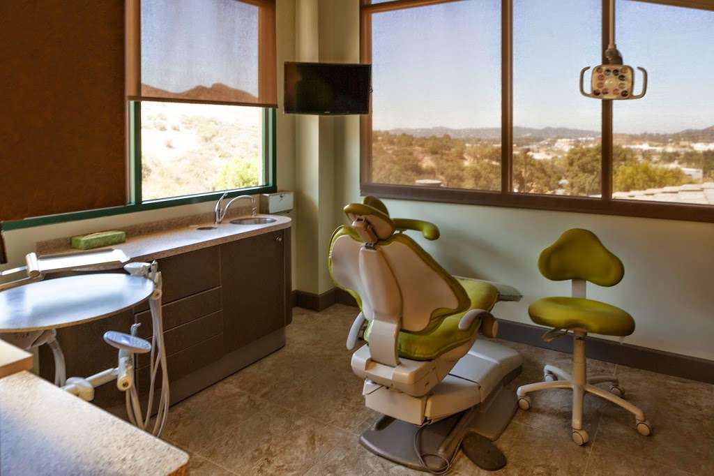 George Apelian DDS Hilltop Dental Wellness | 30300 Agoura Rd #230, Agoura Hills, CA 91301, USA | Phone: (818) 865-8651