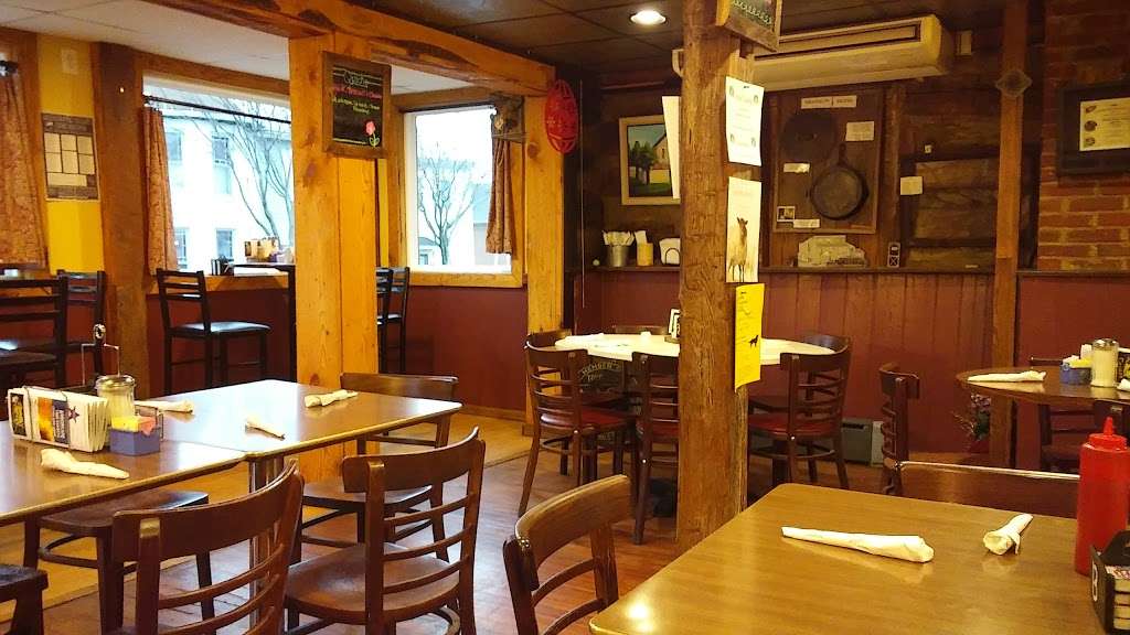 Dutch Corner Restaurant | 3154 Main St, Manchester, MD 21102, USA | Phone: (410) 239-8100