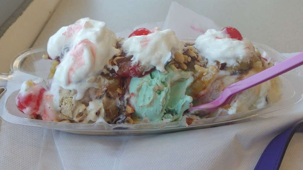 Baskin-Robbins | 856 E Rte 66, Glendora, CA 91740 | Phone: (626) 914-3133