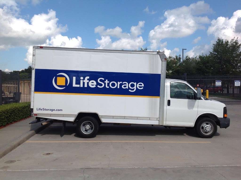 Life Storage | 11220 S Texas 6, Sugar Land, TX 77498, USA | Phone: (281) 720-8609
