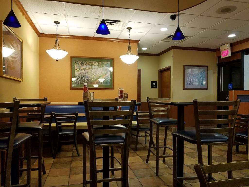 McDonalds | 14 S, Main St, Hellertown, PA 18055, USA | Phone: (610) 838-7578