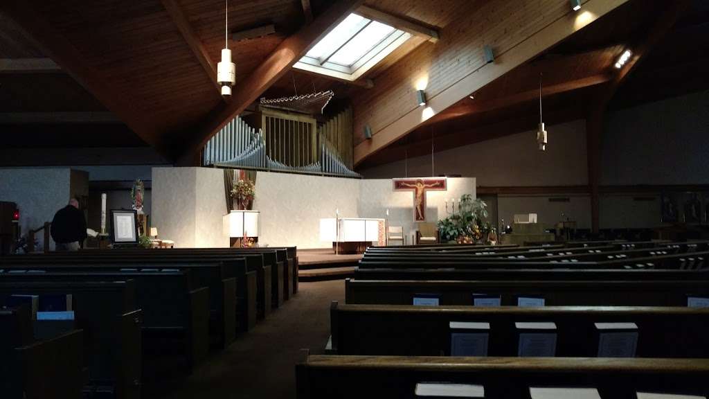 St. James Catholic Church | 309 S Stewart Rd, Liberty, MO 64068, USA | Phone: (816) 781-4343