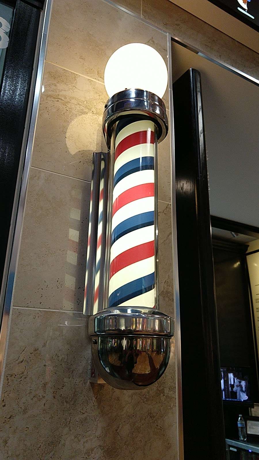 Gentleman Joes Barbershop | 5000 S Arizona Mills Cir # 398, Tempe, AZ 85282, USA | Phone: (480) 456-8737