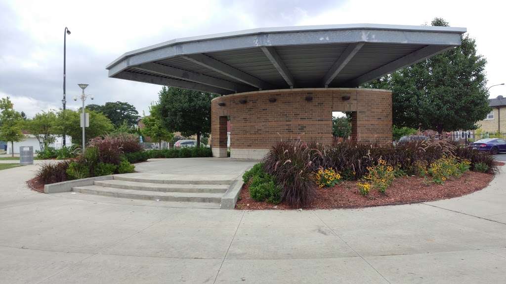 Cicero Community Park | S Laramie Ave & W 34th St, Cicero, IL 60804, USA | Phone: (708) 656-3600