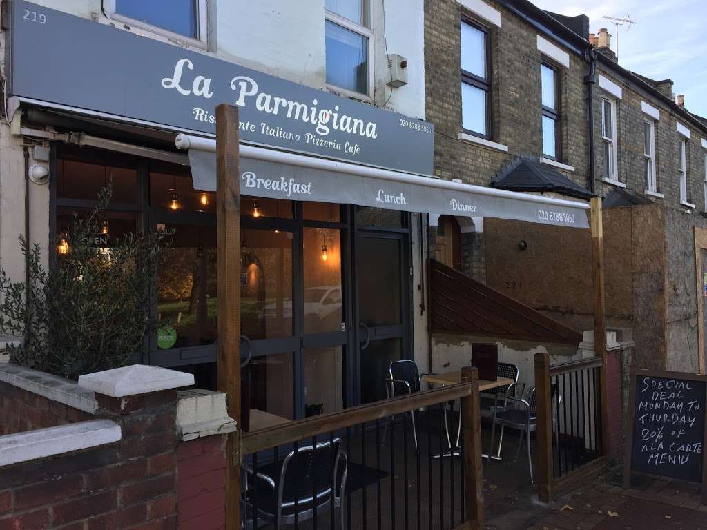 La Parmigiana | 219 Lower Richmond Rd, London SW15 1HJ, UK | Phone: 020 8788 5060