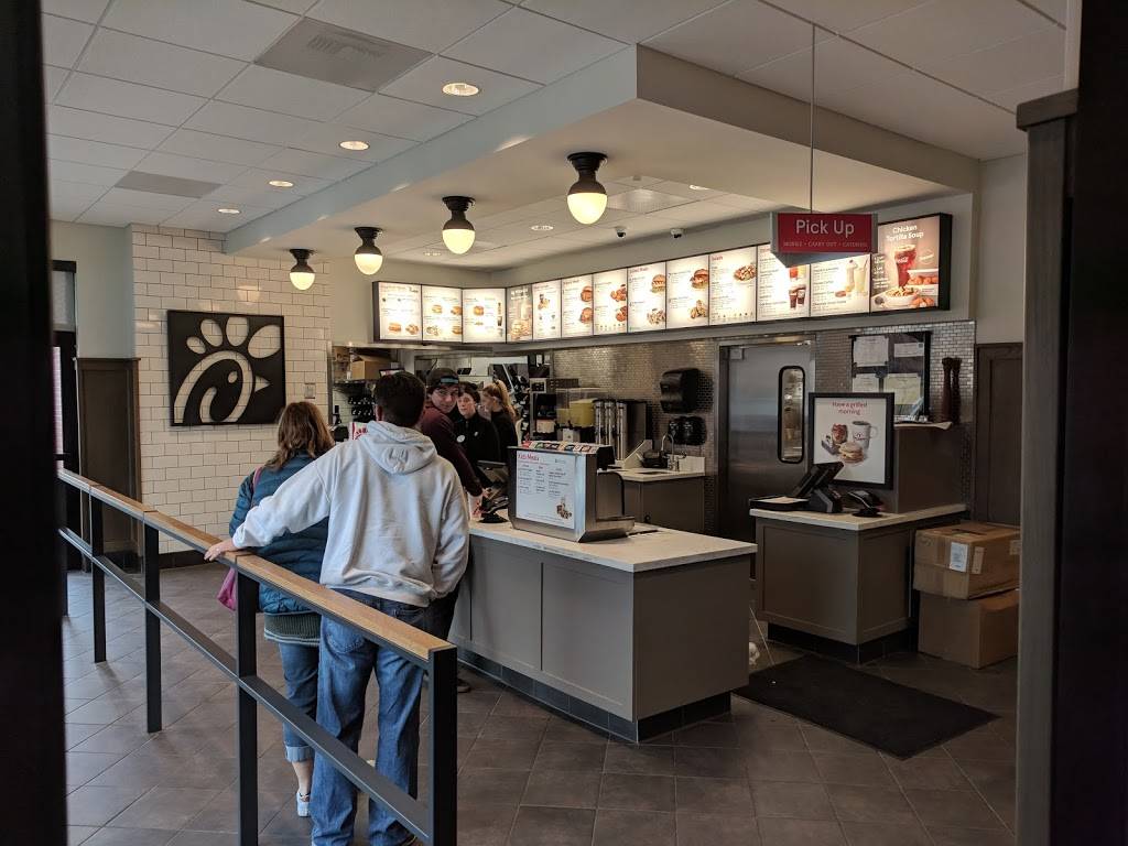 Chick-fil-A | 600 Grassfield Pkwy, Chesapeake, VA 23322, USA | Phone: (757) 436-1100