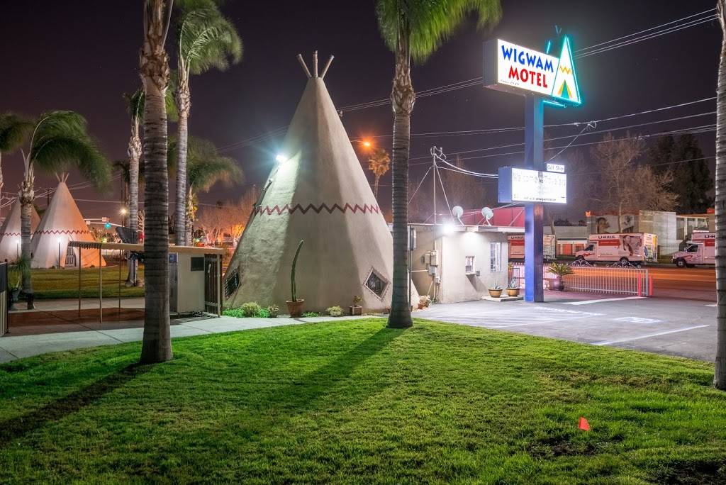 Wigwam Motel | 2728 Foothill Blvd, San Bernardino, CA 92410 | Phone: (909) 875-3005