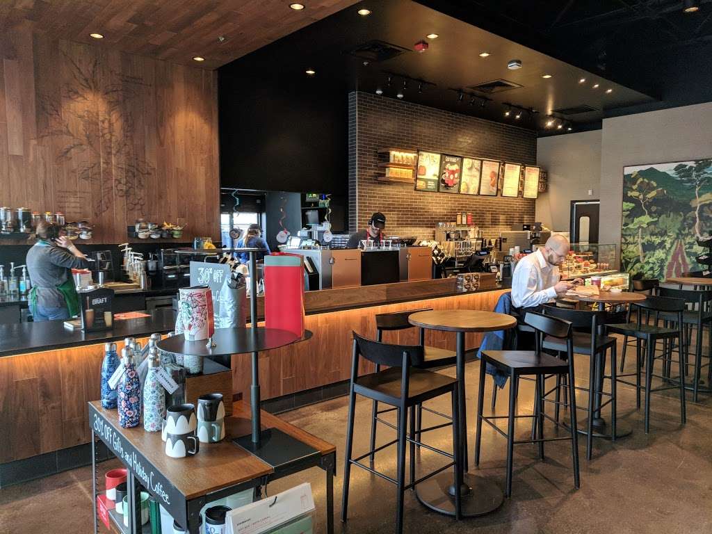 Starbucks | 281 N Edwards Blvd Ste A, Lake Geneva, WI 53147, USA | Phone: (262) 248-3010