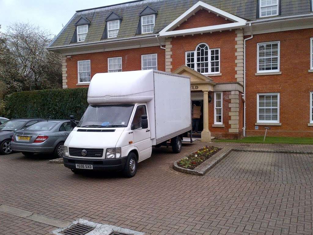 Optimal Removals Ltd | Putney | 36, Penwood House, Tunworth Crescent, London SW15 4PJ, UK | Phone: 020 3489 2846