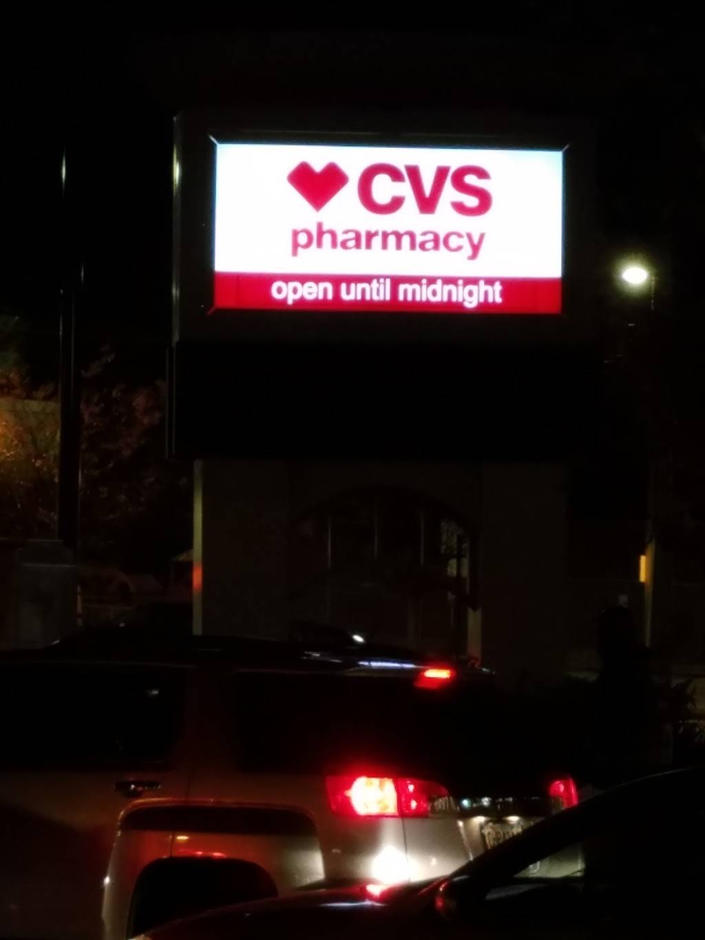 CVS | 895 Ralph David Abernathy Blvd, Atlanta, GA 30313, USA | Phone: (404) 755-1511