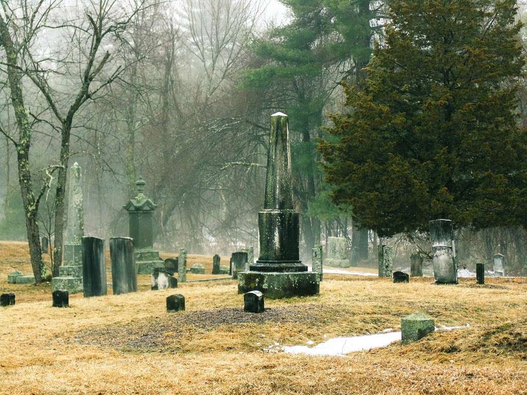 Valley Cemetery | Londonderry, NH 03053, USA