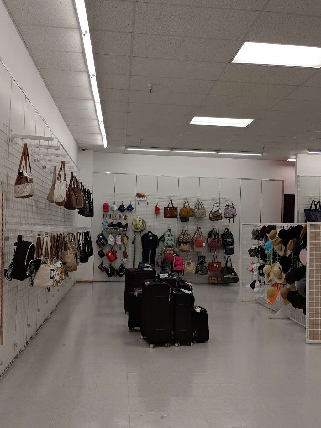 Bealls Outlet | 6621 W Peoria Ave, Glendale, AZ 85302, USA | Phone: (623) 412-7658