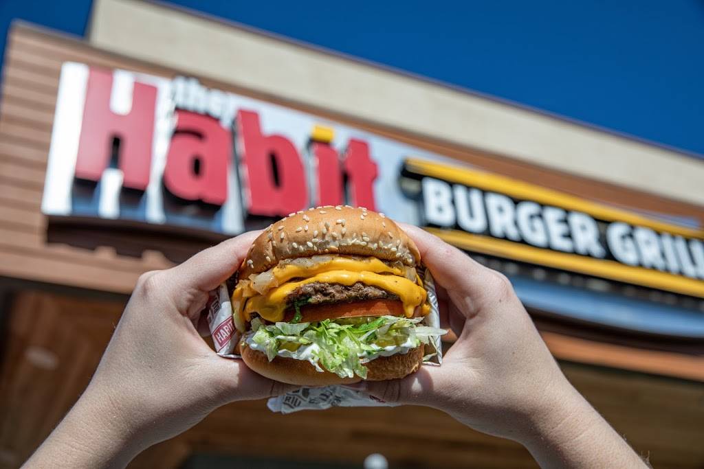 The Habit Burger Grill (Drive-Thru) | 3900 California Ave, Bakersfield, CA 93309, USA | Phone: (661) 322-2356