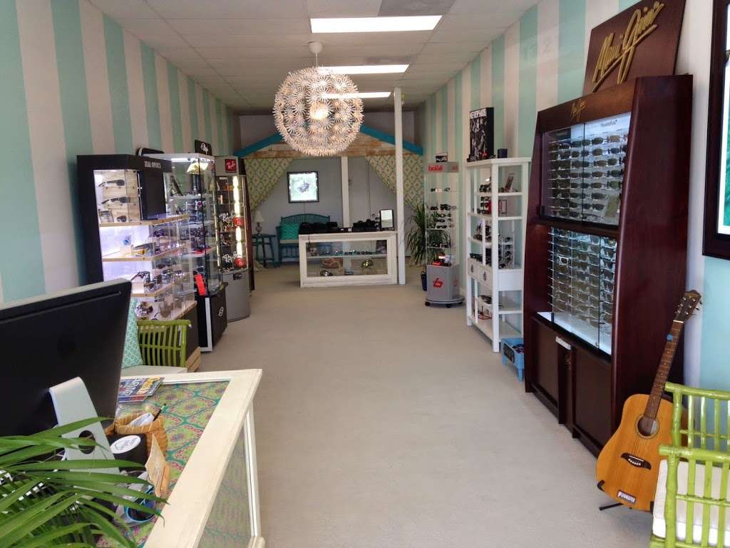 Sunglass Cabana | 1321 Saxon Dr, New Smyrna Beach, FL 32169 | Phone: (386) 410-4954