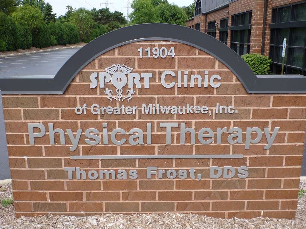 Sport Clinic | 11904 W North Ave #100, Milwaukee, WI 53226, USA | Phone: (414) 453-8616