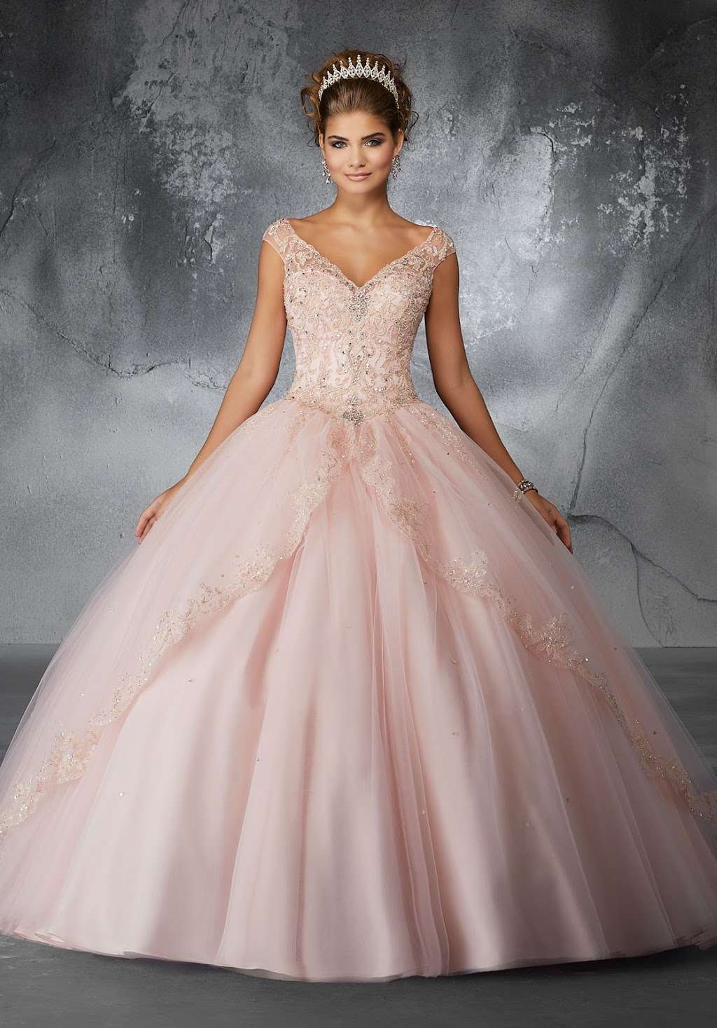 QUINCE GALLERY - A formal wear store for Quinceañera, Sweet 16 a | 3086 Jog Rd, Greenacres, FL 33467 | Phone: (561) 432-0082