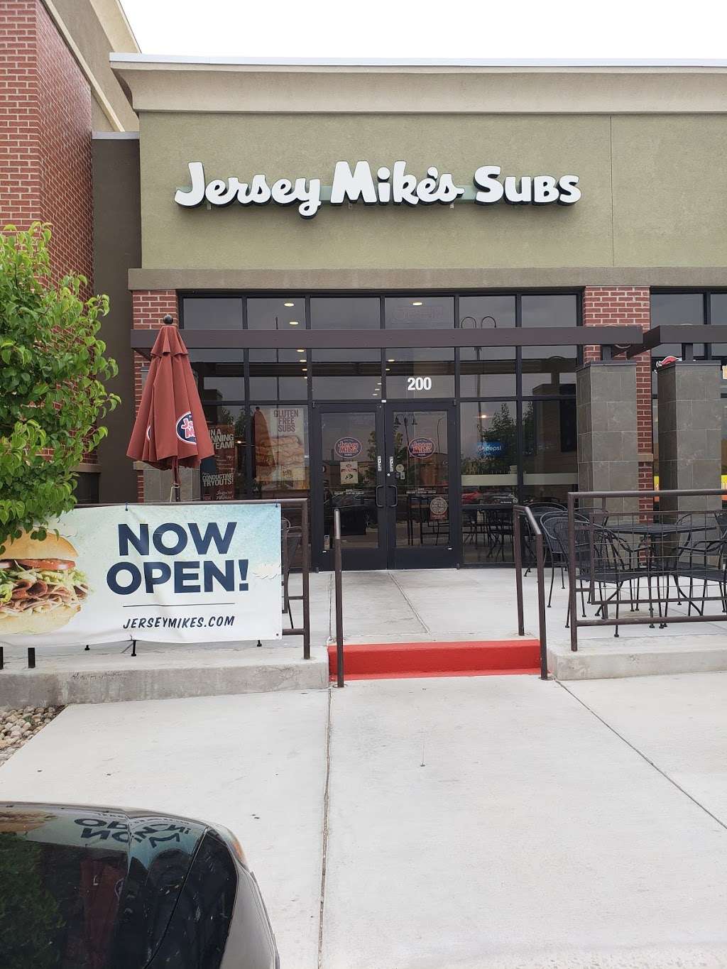 Jersey Mikes Subs | 6583 S Parker Rd #200, Centennial, CO 80016, USA | Phone: (303) 690-4118