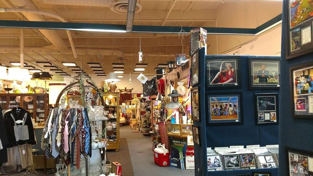 Antique Mall Of America | 9151 S Las Vegas Blvd # 344, Las Vegas, NV 89123, USA | Phone: (702) 933-2791