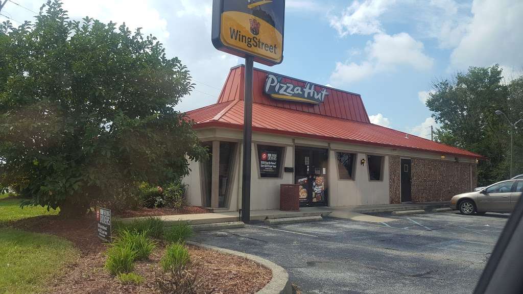 Pizza Hut | 7620 S Meridian St, Indianapolis, IN 46217, USA | Phone: (317) 889-7676