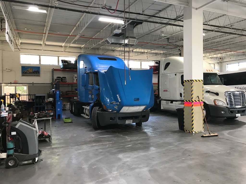 RPS truck repair and towing | 2440 S Wolf Rd, Des Plaines, IL 60018 | Phone: (847) 621-2197