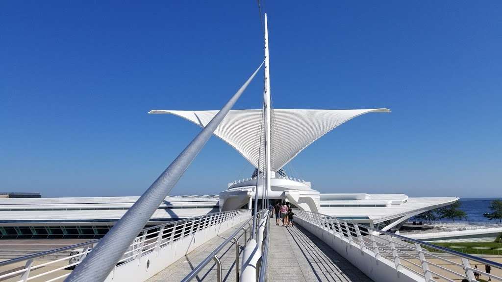 Milwaukee Art Museum | 700 N Art Museum Dr, Milwaukee, WI 53202, USA | Phone: (414) 224-3200