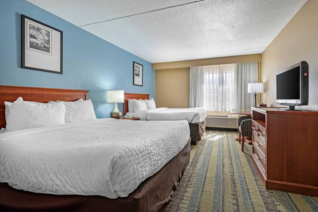 Clarion Hotel Conference Center - North | 1950 Newtown Pike, Lexington, KY 40511, USA | Phone: (859) 233-0512