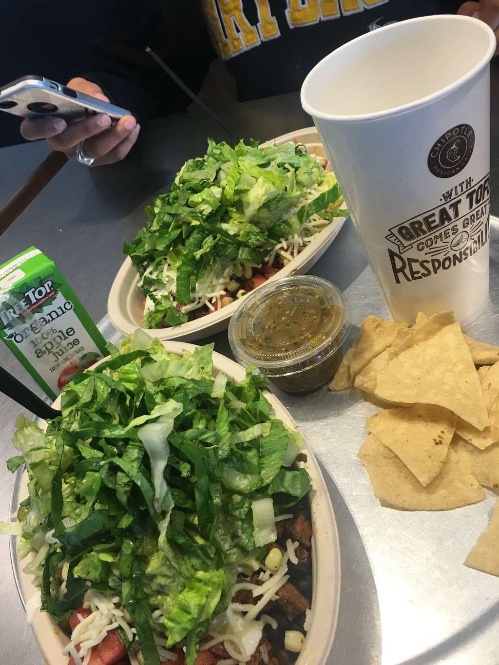 Chipotle Mexican Grill | 9901 San Pablo Ave, El Cerrito, CA 94530, USA | Phone: (510) 900-2658