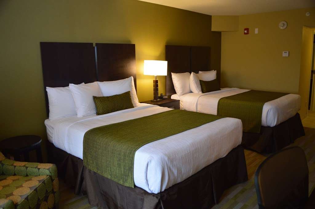 Best Western Plus Thornburg Inn & Suites | 5217 Mudd Tavern Rd, Woodford, VA 22580 | Phone: (540) 805-5023