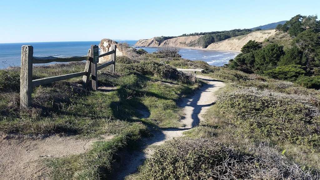 Agate Beach County Park | 350 Ocean Pkwy, Bolinas, CA 94924, USA