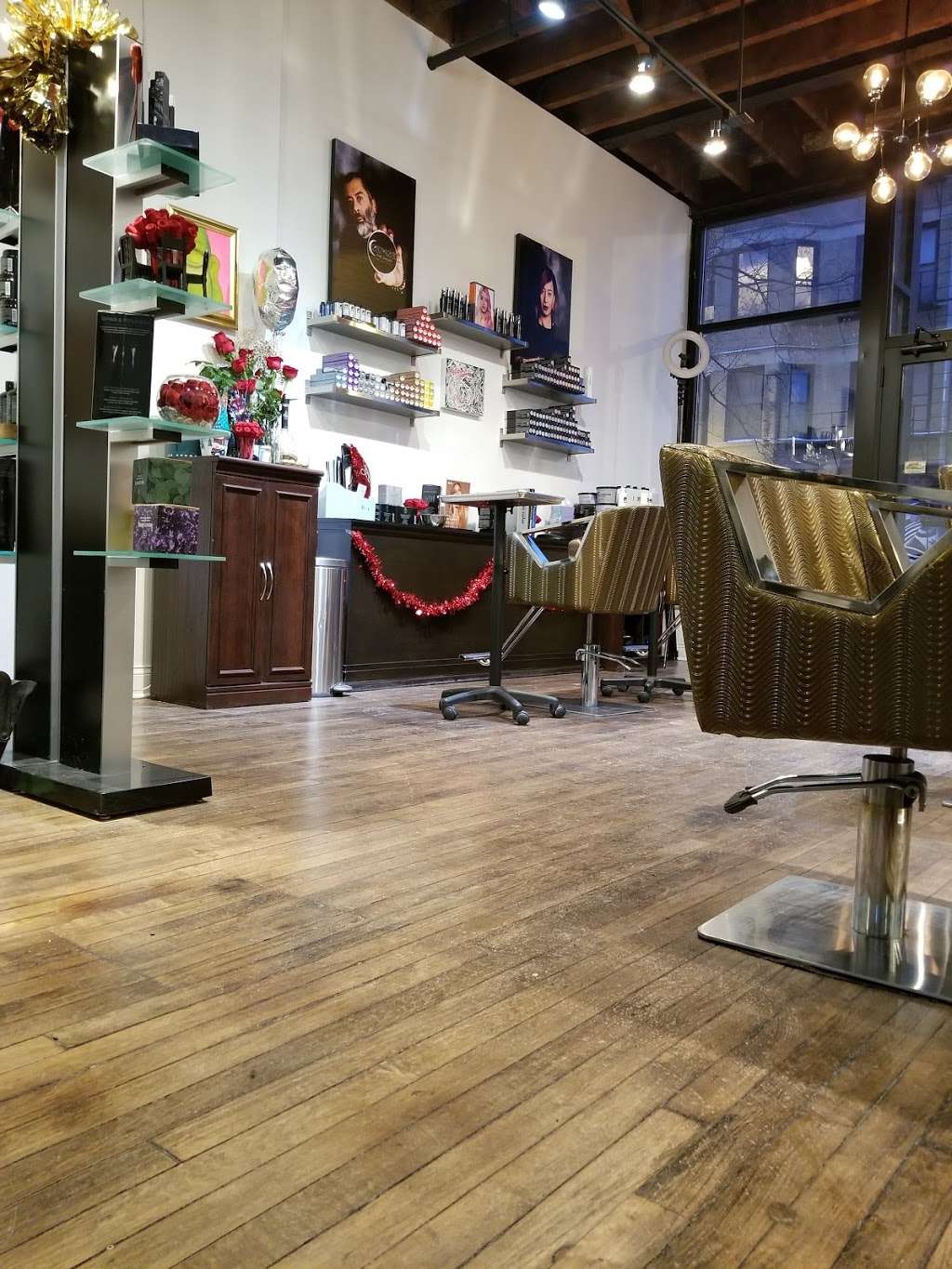 Cosmos the Salon | 1010 W 18th St, Chicago, IL 60608, USA | Phone: (312) 451-3699