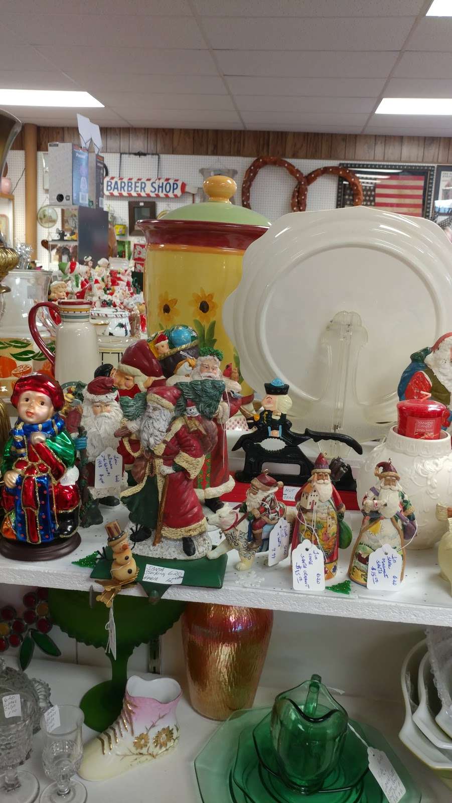 Mother Tuckers Antiques | 566 N Reading Rd, Ephrata, PA 17522, USA | Phone: (717) 738-1297