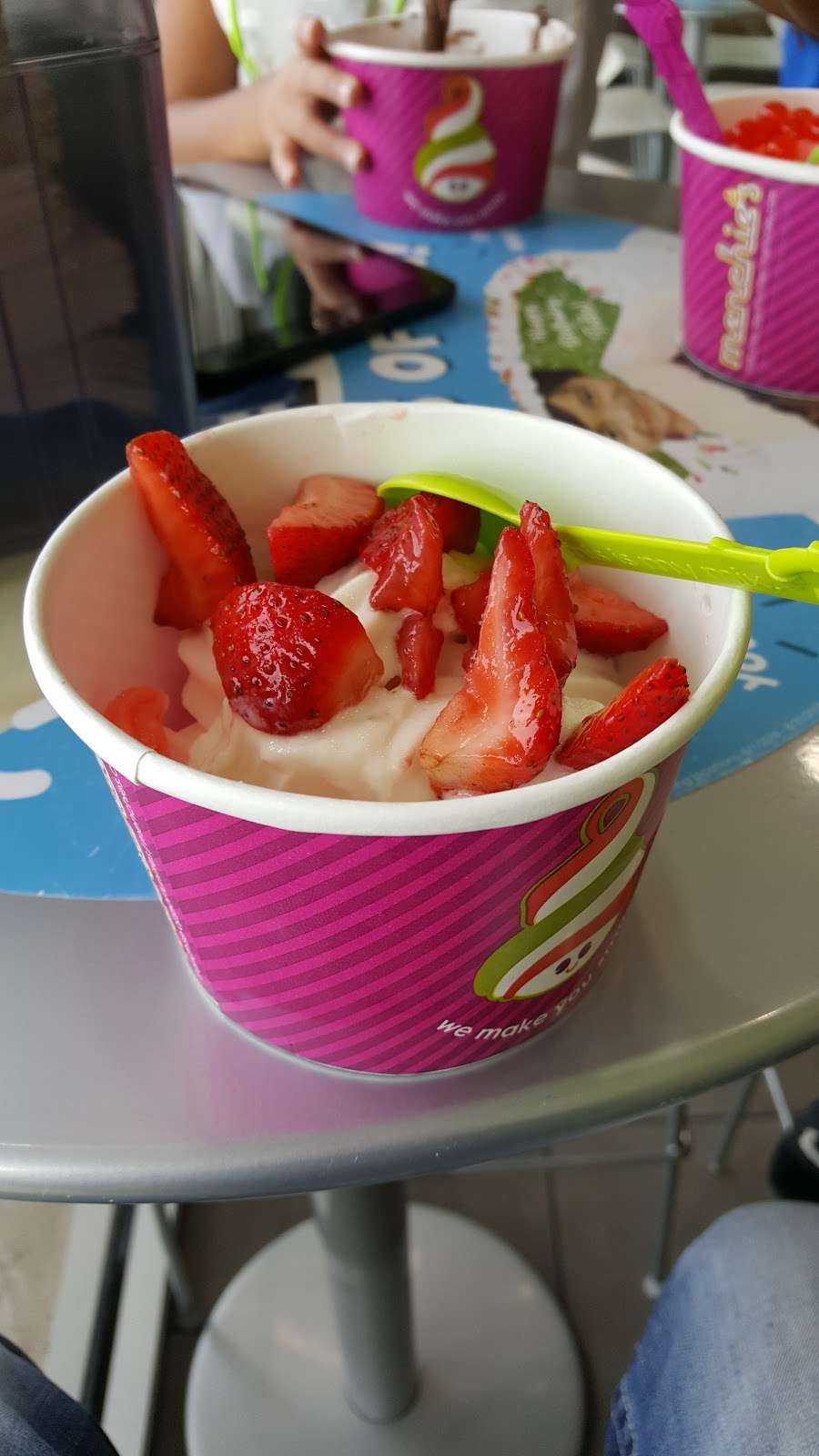 Menchies Frozen Yogurt (HEB Spring Market) | 2129 Farm to Market 2920 Suite 280, Spring, TX 77388, USA | Phone: (281) 528-9100