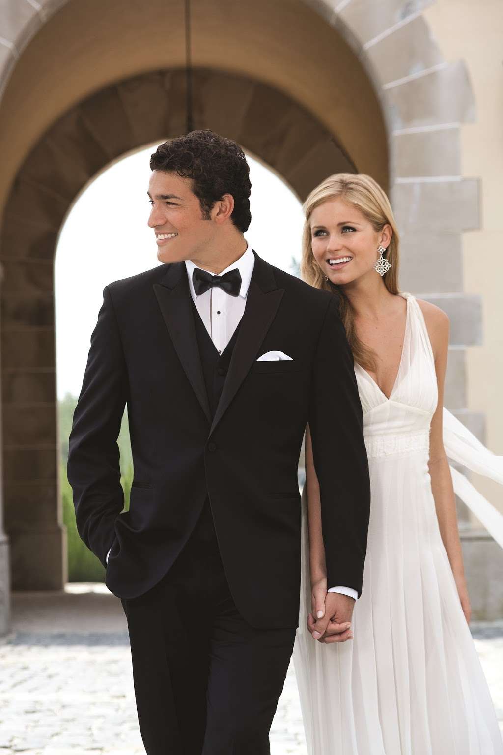 Emanuele Tuxedo Rental and Sales of Chicago | 5717 Dempster Street, Morton Grove, IL 60053, USA | Phone: (847) 967-5760