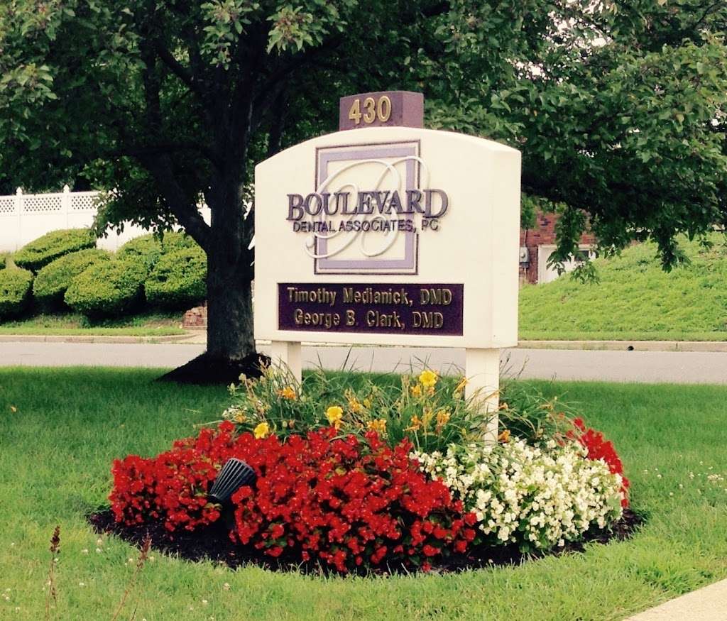 Boulevard Dental Associates | 430 Kenhorst Blvd, Reading, PA 19611, USA | Phone: (610) 775-0321