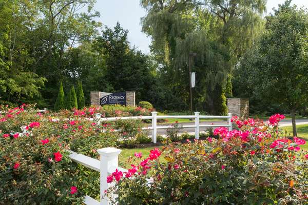 Regency Place Apartments | 7000 Horseshoe Ln, Wilmington, MA 01887, USA | Phone: (978) 658-4960