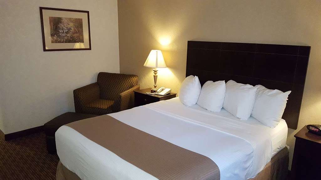 Best Western Philadelphia South - West Deptford Inn | 98 Friars Blvd, West Deptford, NJ 08086, USA | Phone: (856) 848-4111