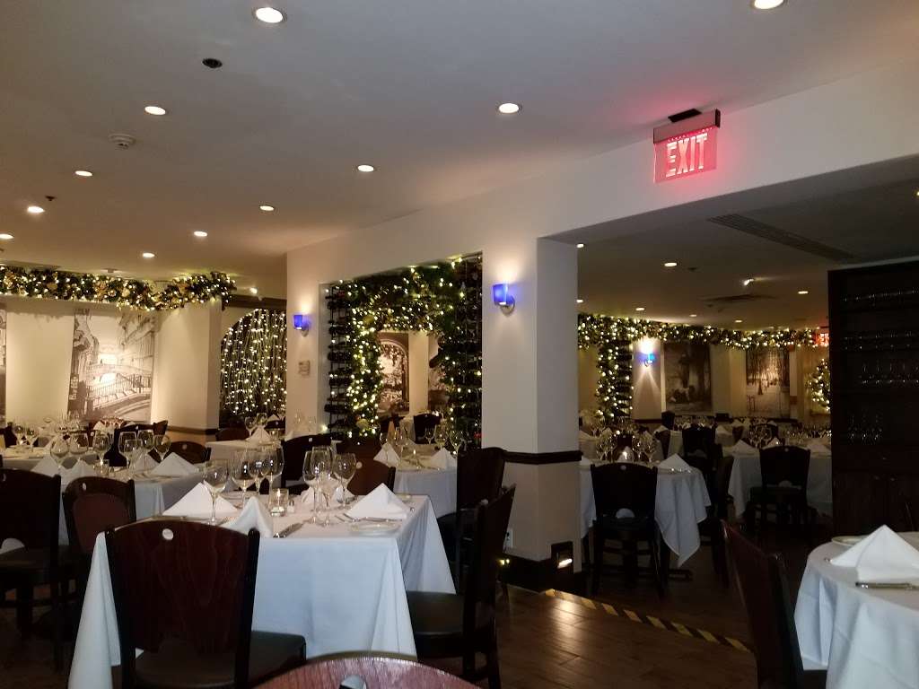 Tuttabella Trattoria | 754 White Plains Rd, Scarsdale, NY 10583, USA | Phone: (914) 725-0566