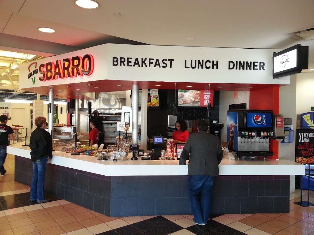 Sbarro | 2700 Crego Rd, DeKalb, IL 60115, USA | Phone: (815) 748-7807