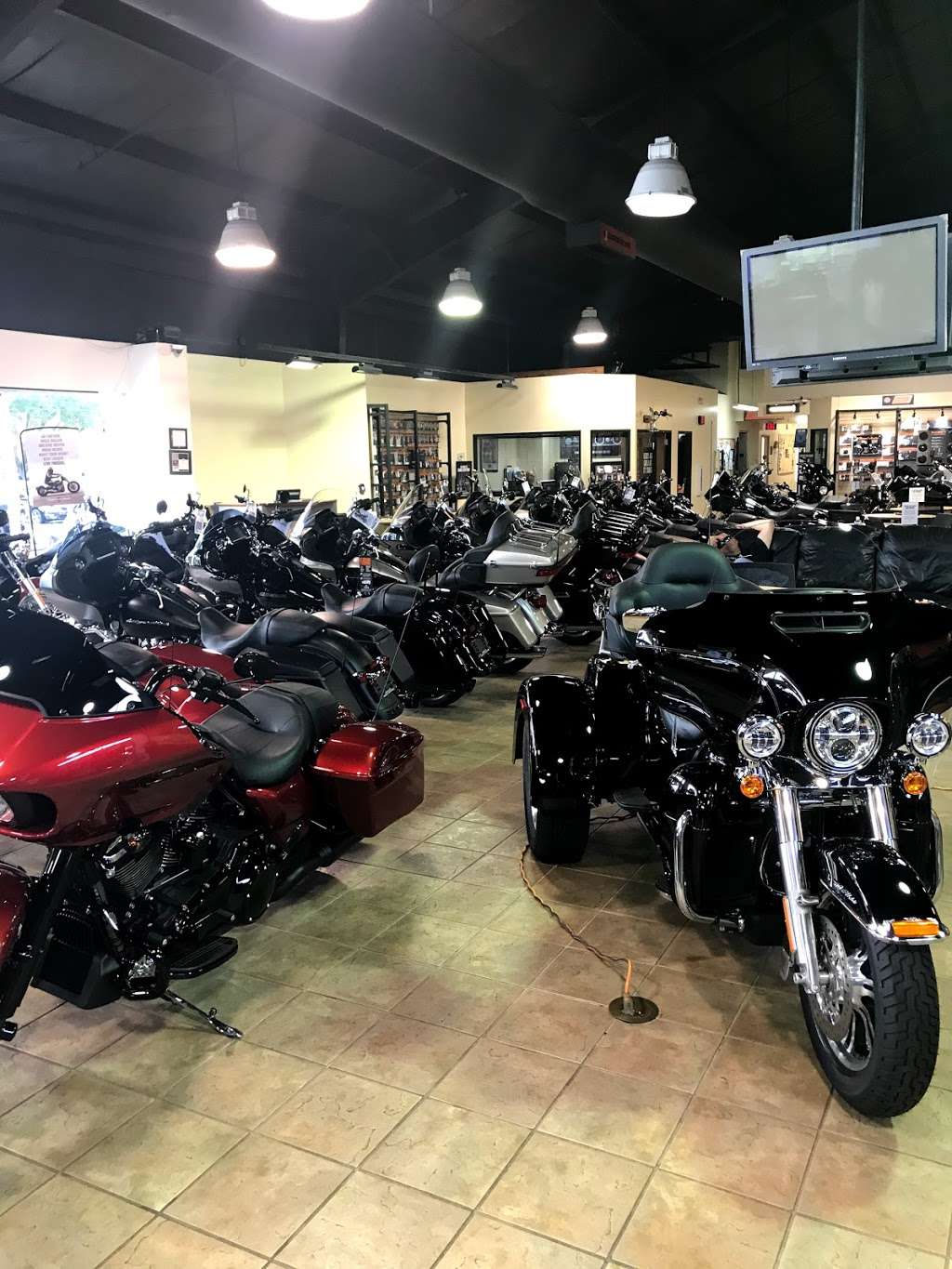 Lakeland Harley-Davidson | 4202 Lakeland Hills Blvd, Lakeland, FL 33805, USA | Phone: (863) 802-1971