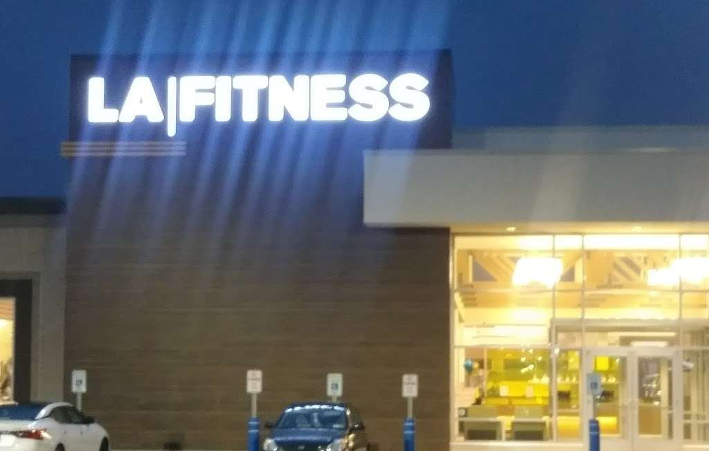 LA Fitness | 1230 Deer Park Ave, North Babylon, NY 11703 | Phone: (631) 306-8102