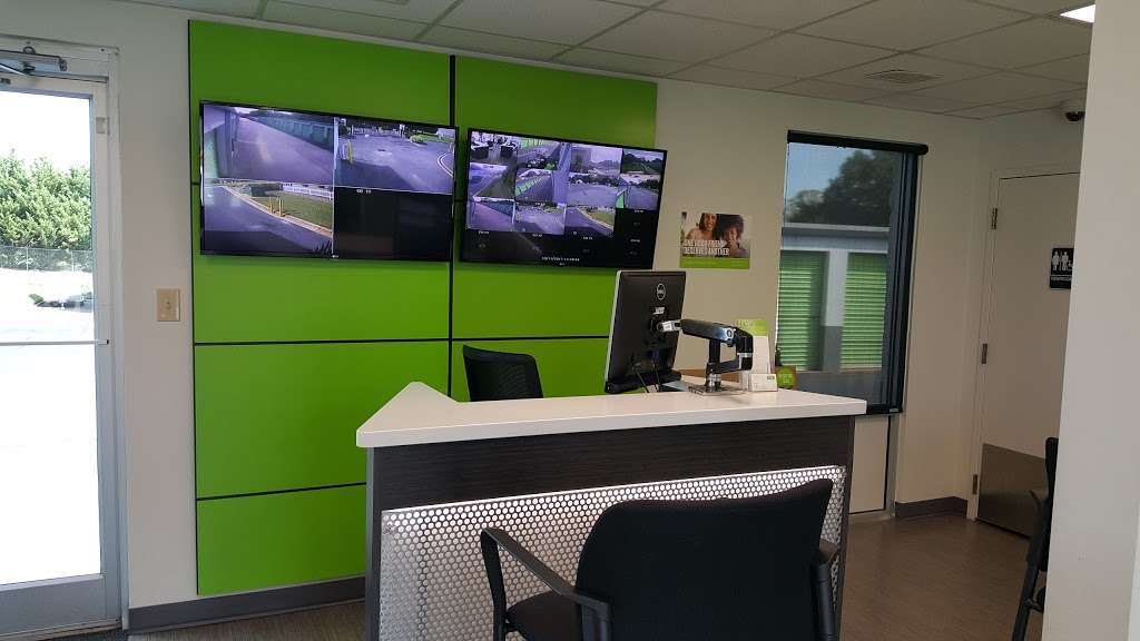 Extra Space Storage | 1108 18th St NE, Hickory, NC 28601, USA | Phone: (828) 324-1414