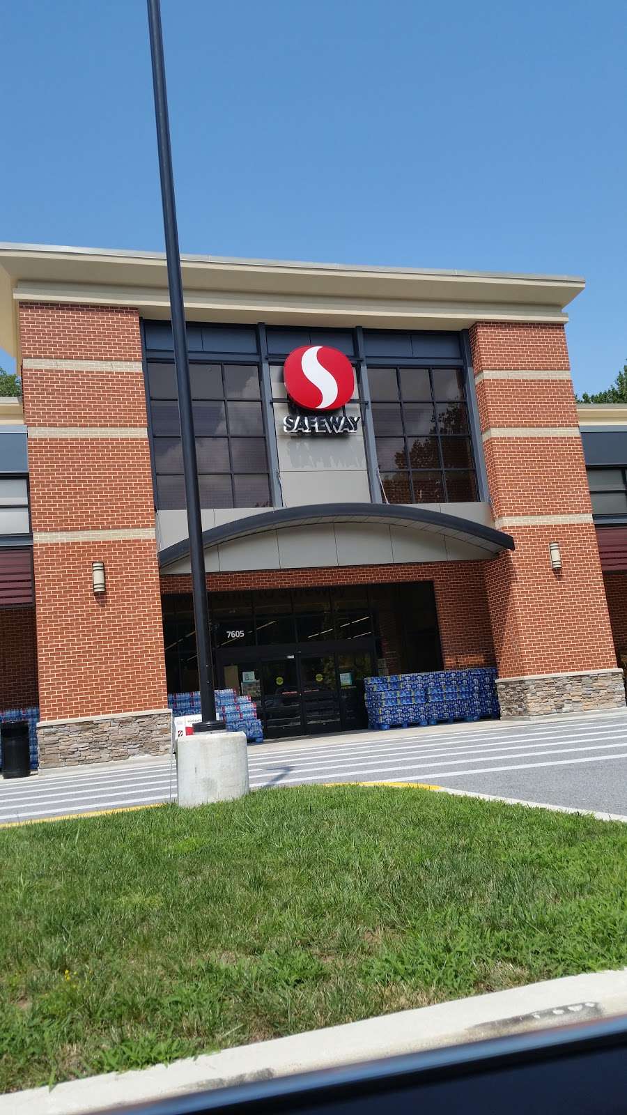 Safeway | 7605 Crain Hwy, Upper Marlboro, MD 20772 | Phone: (301) 574-1351