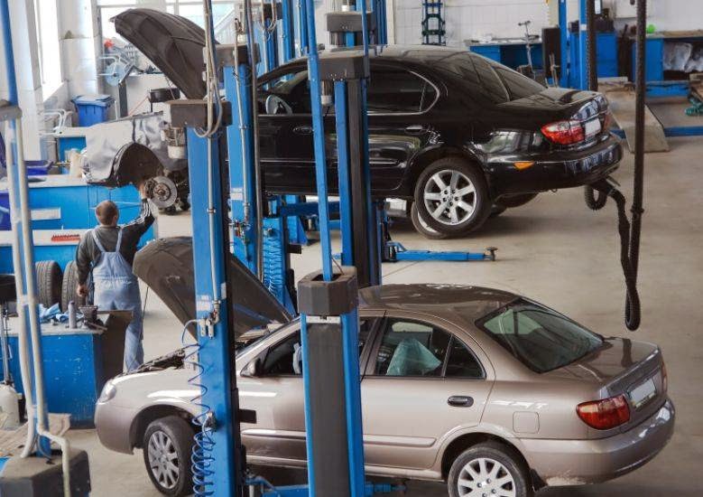 Manic Mechanic Auto Repair - Winter Park | 4785 Seminole Ave, Winter Park, FL 32792, USA | Phone: (407) 678-6111