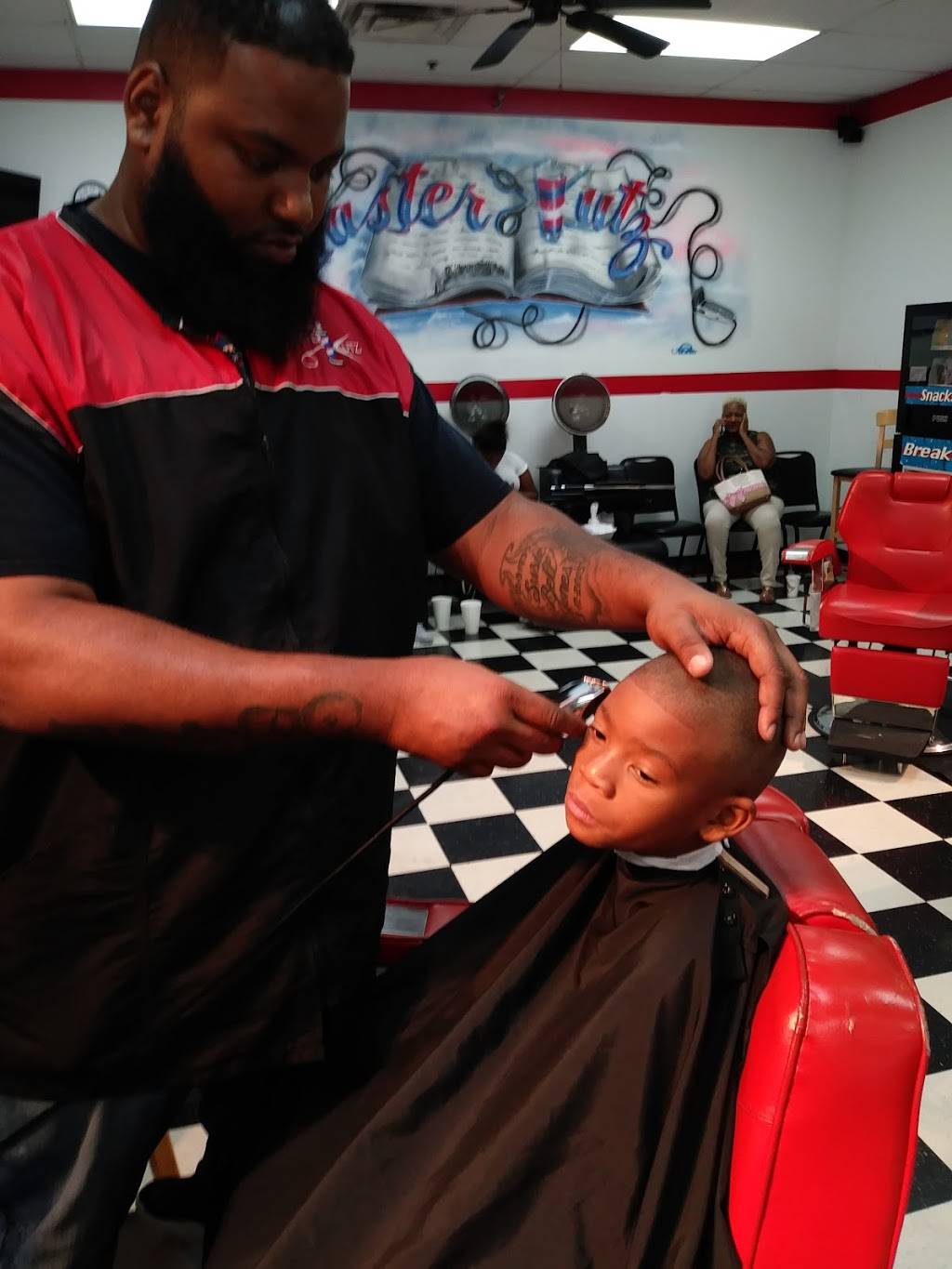 Master Kutz Barber & Beauty | 1610 Ashley Rd, Charlotte, NC 28208 | Phone: (704) 398-6474