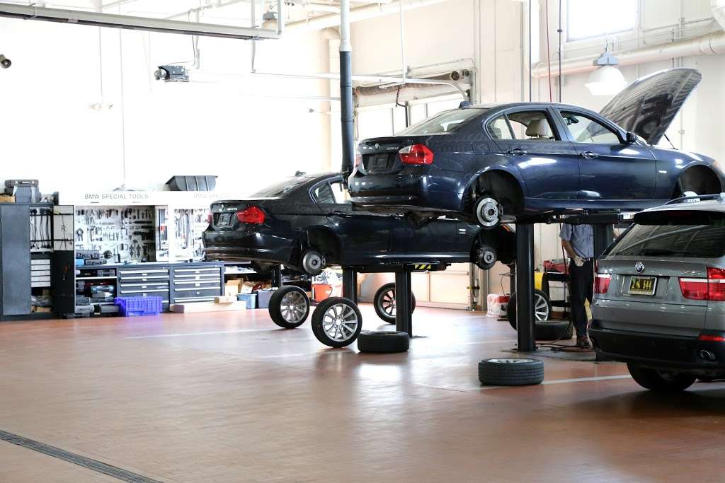 Cos BMW Center | 4150 Byrd Dr, Loveland, CO 80538, USA | Phone: (970) 292-5200