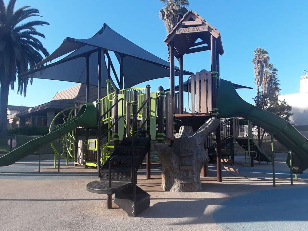 Evergreen Recreation Center | 2844 E 2nd St, Los Angeles, CA 90033, USA | Phone: (323) 262-0397