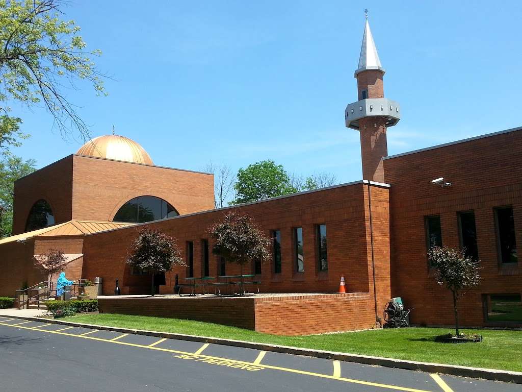 Islamic Cultural Center-Greater Chicago | 1800 Pfingsten Rd, Northbrook, IL 60062 | Phone: (847) 272-0319