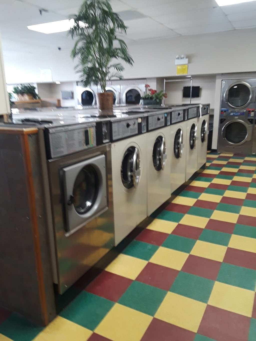 Justice Laundromat LLC | 8523 S 88th Ave, Justice, IL 60458 | Phone: (708) 929-4151